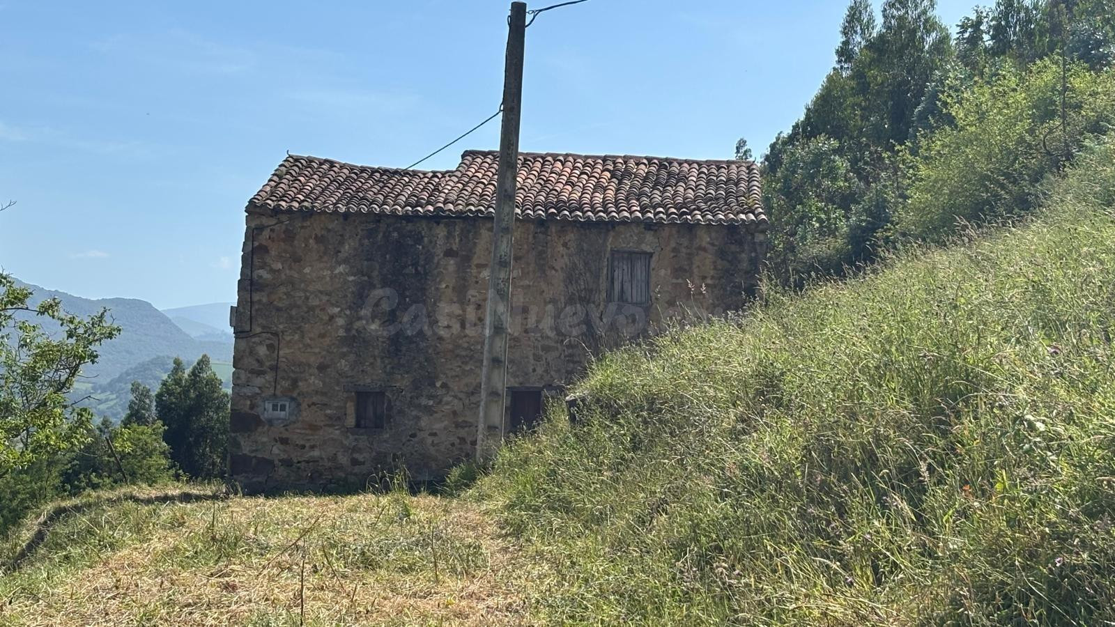 CASA DE PIEDRA Y FINCA RUSTICA EN RASINES (CANTABRIA) - foto 5