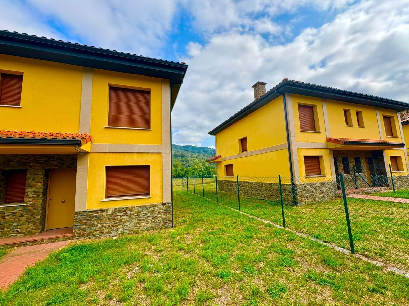 PROMOCION!! OBRA NUEVA CHALETS PAREADOS EN RIVA DE RUESGA (C
