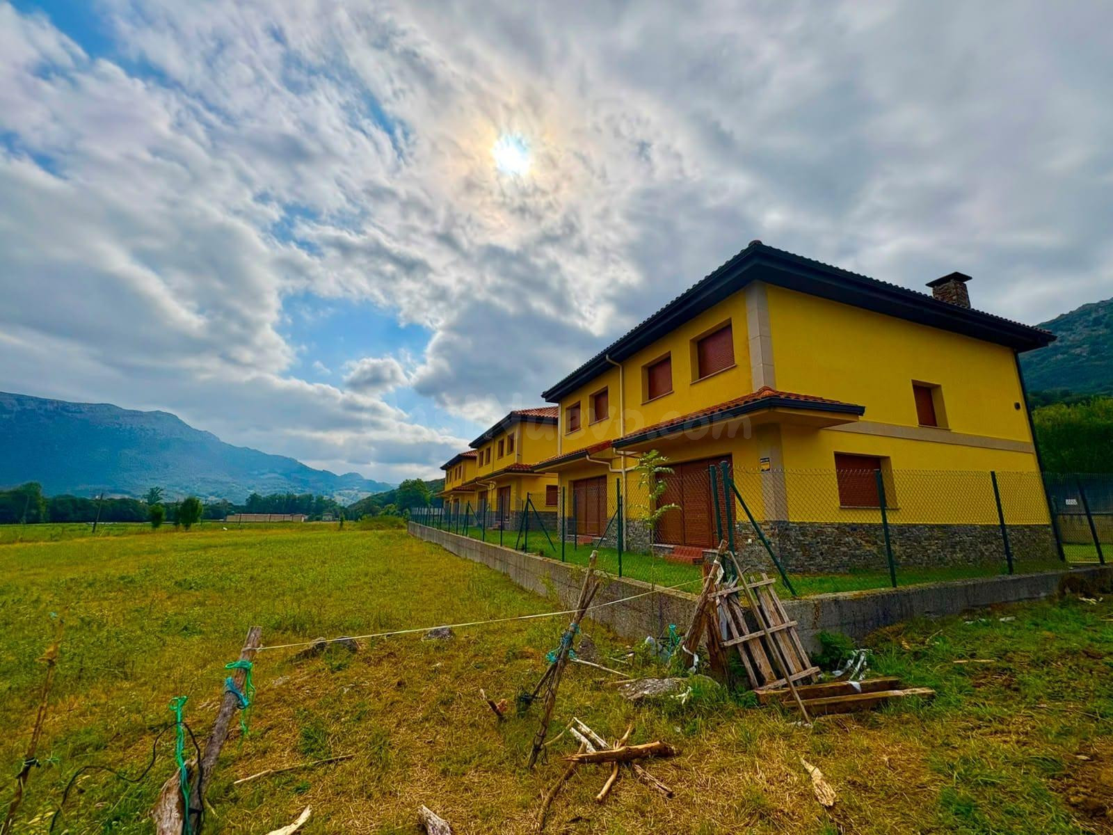 PROMOCION!! OBRA NUEVA CHALETS PAREADOS EN RIVA DE RUESGA (C - foto 3