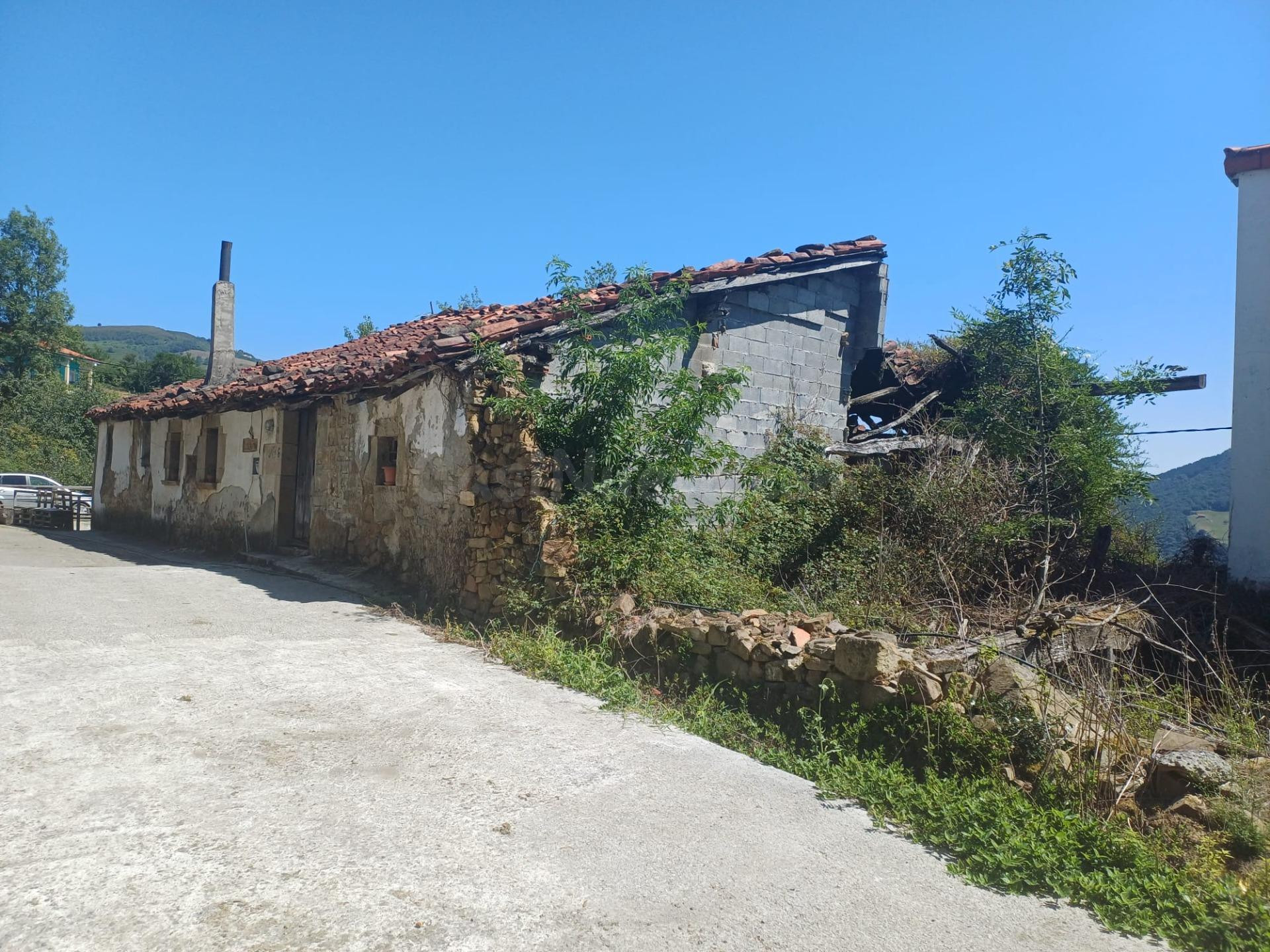 Vivienda para rehabilitar con proyecto en Villar de Soba, Ca - foto 2