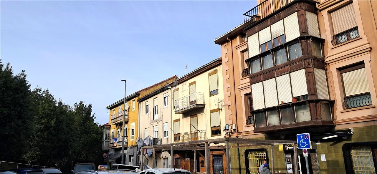 Piso 4 habitaciones 139m² en venta - Costa de cantabria - foto 2