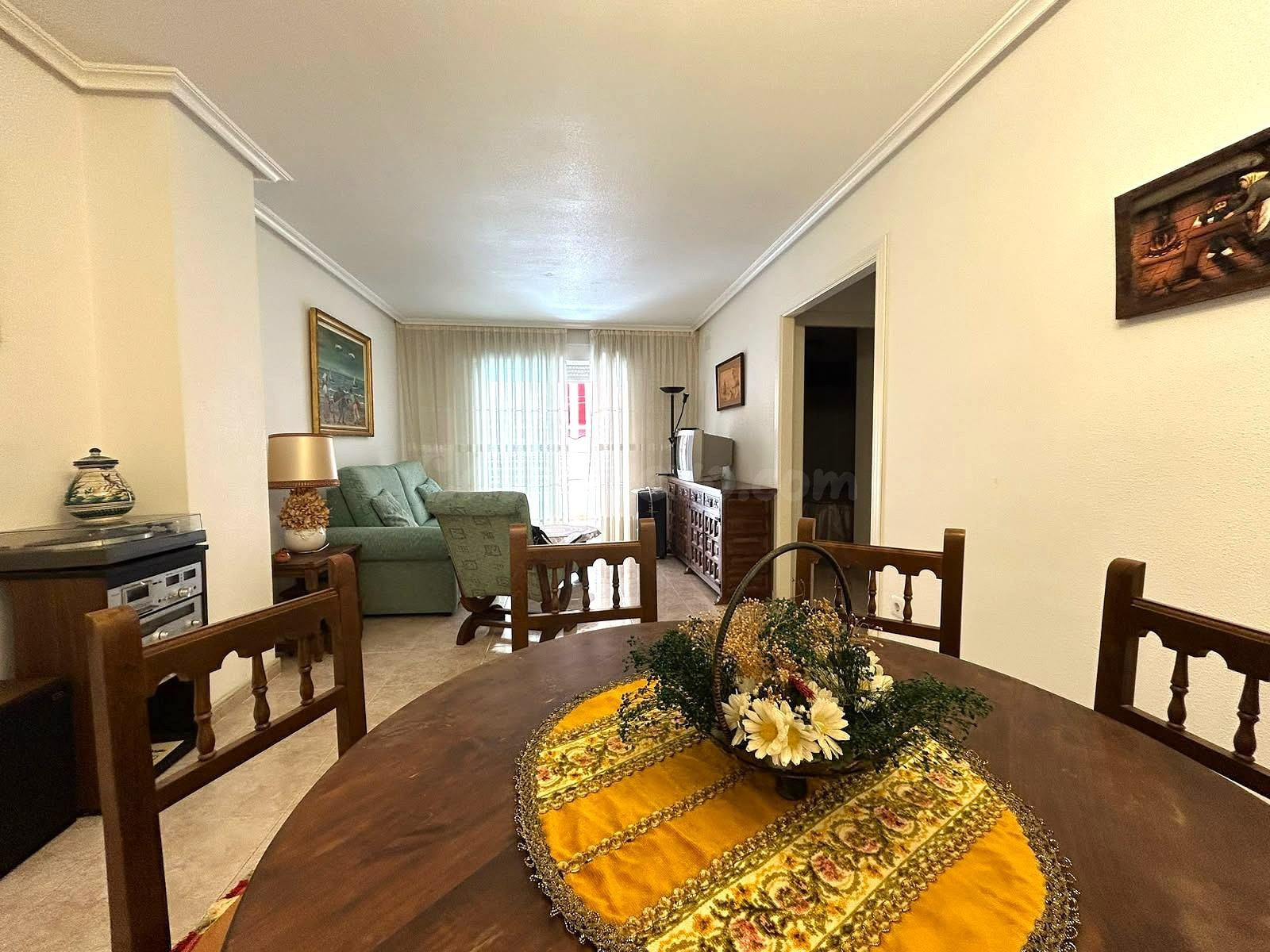 APARTAMENTO EN ALQUILER JUNTO AL CLUB NÁUTICO DE SANTA POLA - foto 3