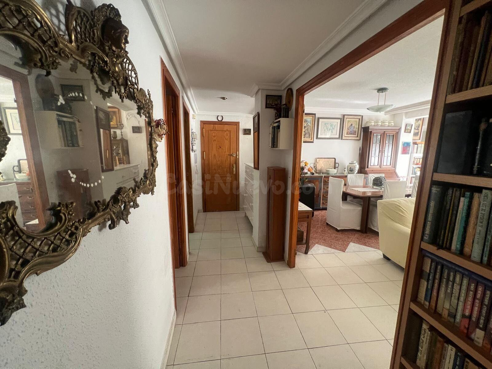 FANTASTICA VIVIENDA EN PLENO CENTRO DE TORREVIEJA A 100 METR - foto 4
