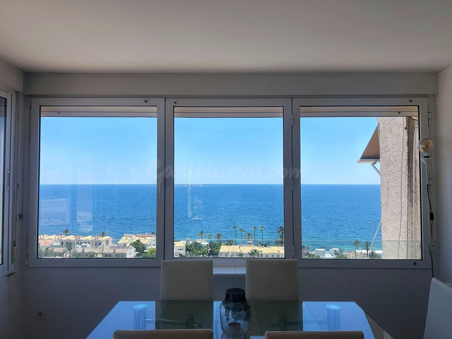 EXCLUSIVO ESTUDIO CON VISTAS FRONTALES A TABARCA