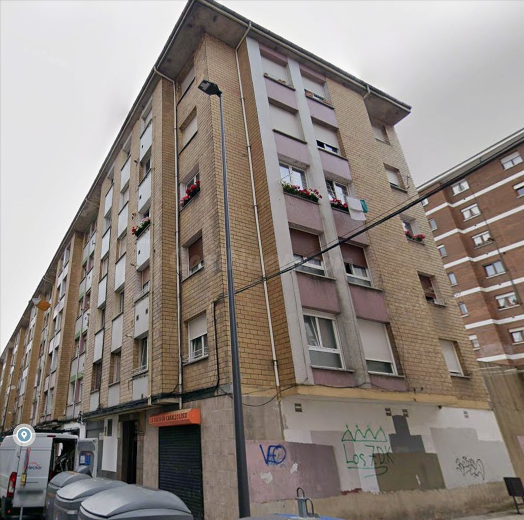 Apartamento 77m² en venta - Laviada