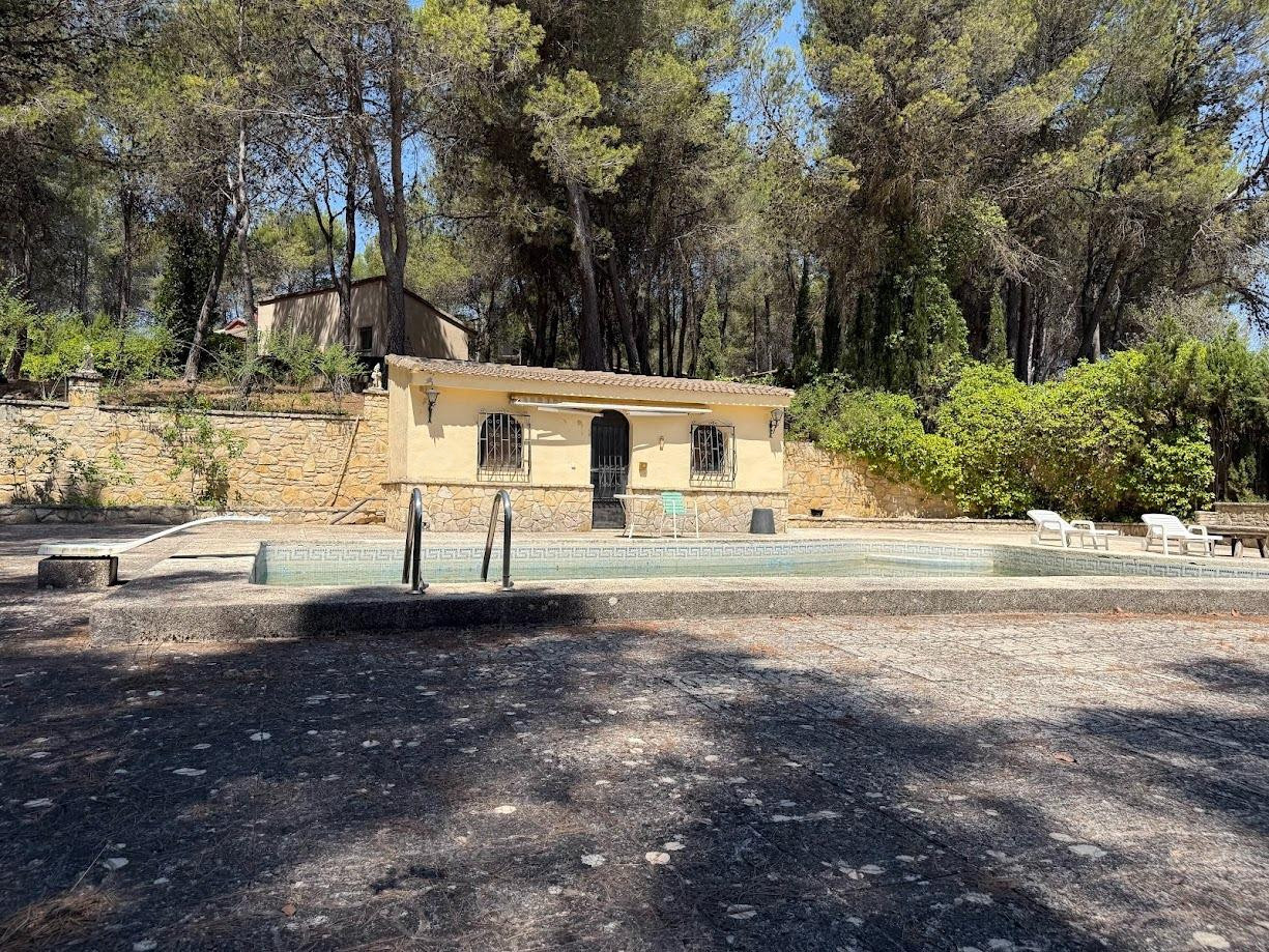 Vive en plena naturaleza en una casa independiente con pisci - foto 3