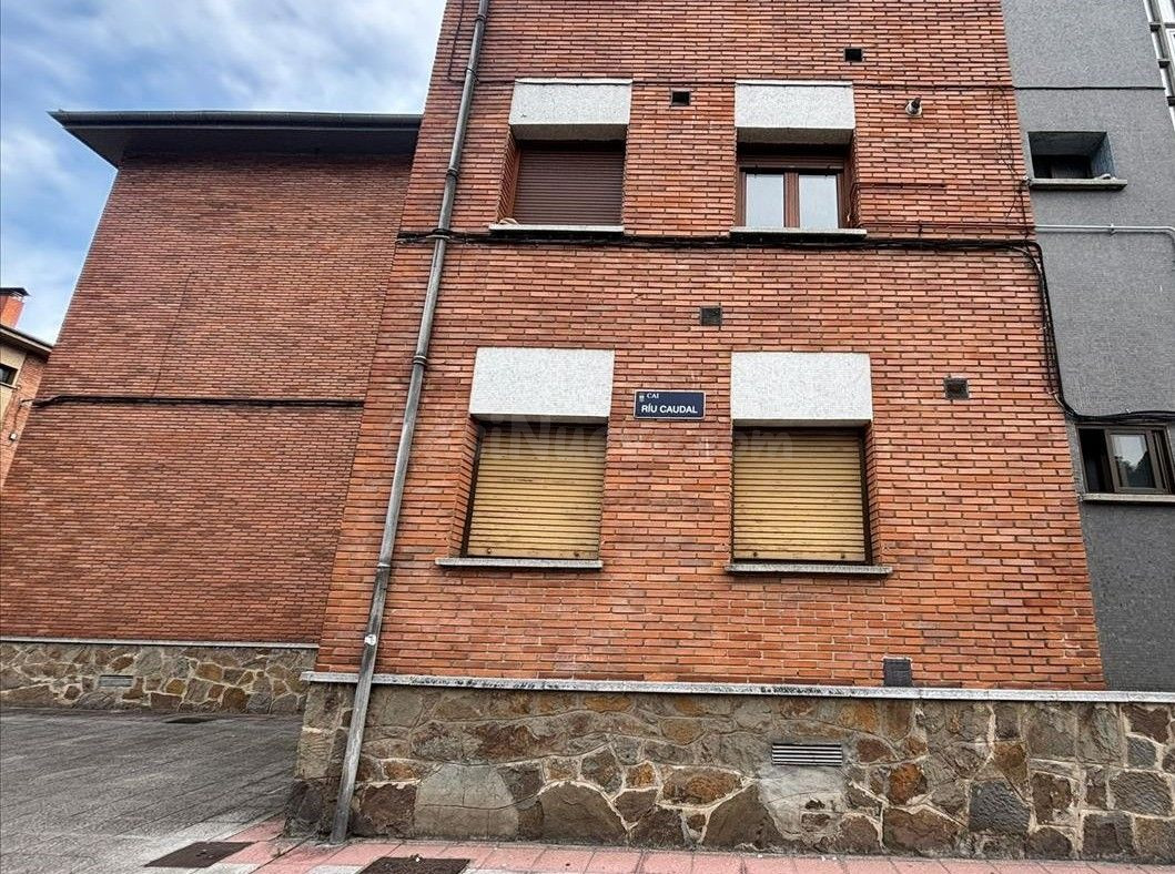 Apartamento 2 habitaciones 56m² en venta - Sta.Marina - Polí - foto 3