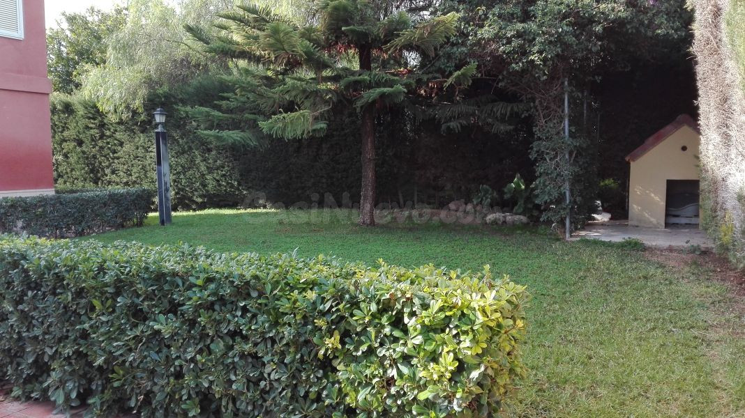 PRECIOSO CHALET CON PISCINA SALADA YSOTANO Y BUAHARDILLA - foto 5