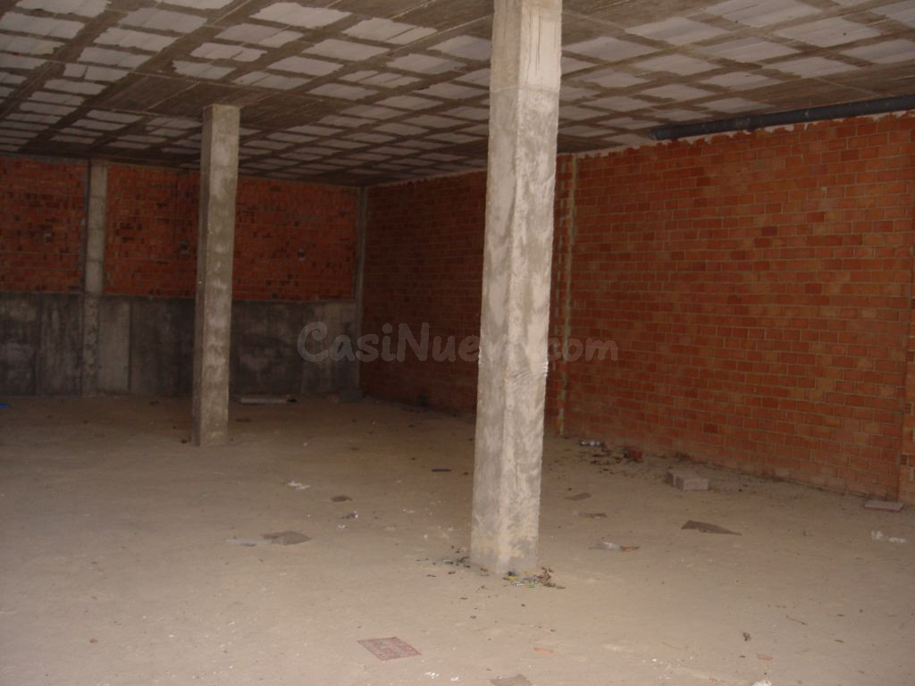 Local comercial 160m² en alquiler - URB. EL SEÑORIO DE GUZMA - foto 4