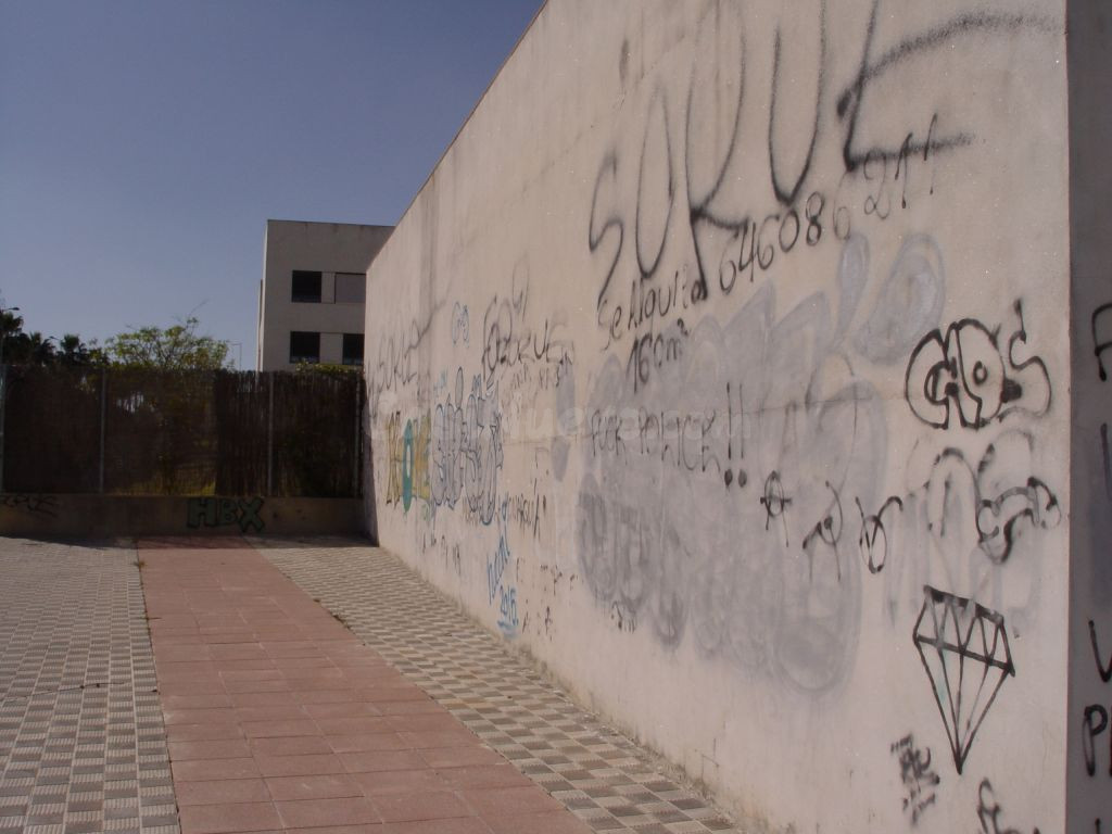 Local comercial 160m² en alquiler - URB. EL SEÑORIO DE GUZMA - foto 5