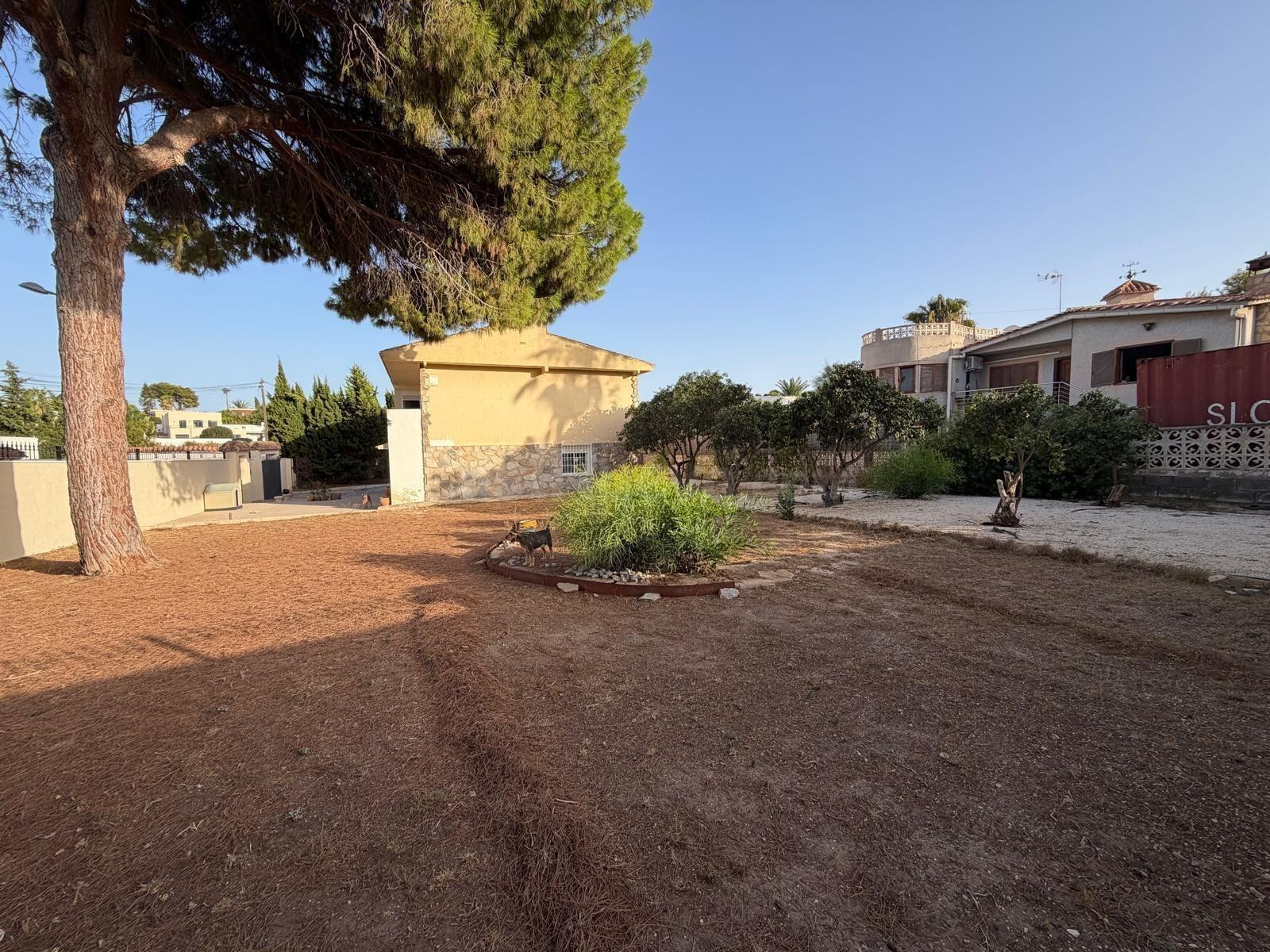 MAGNIFICO CHALET CON GRAN PARCELA, IDEAL PARA FAMILIAS