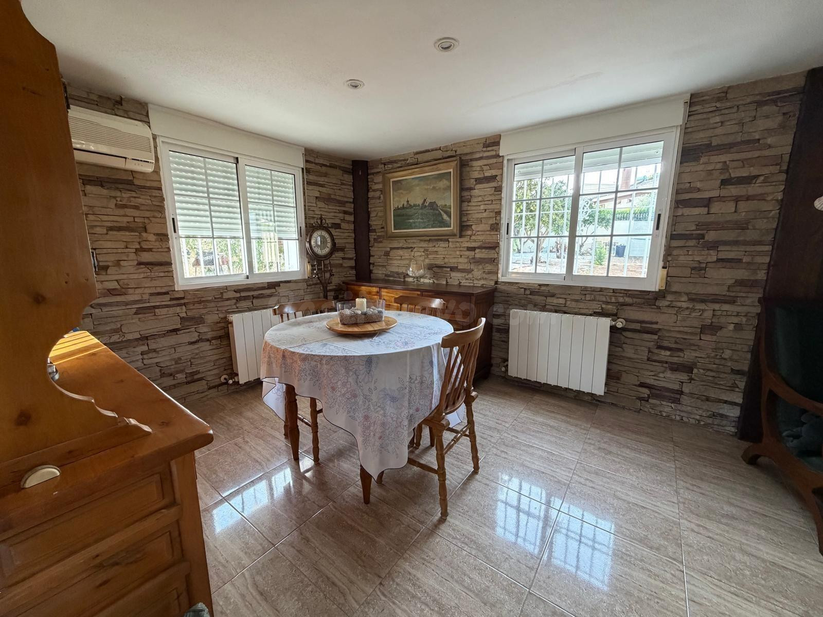 MAGNIFICO CHALET CON GRAN PARCELA, IDEAL PARA FAMILIAS - foto 4