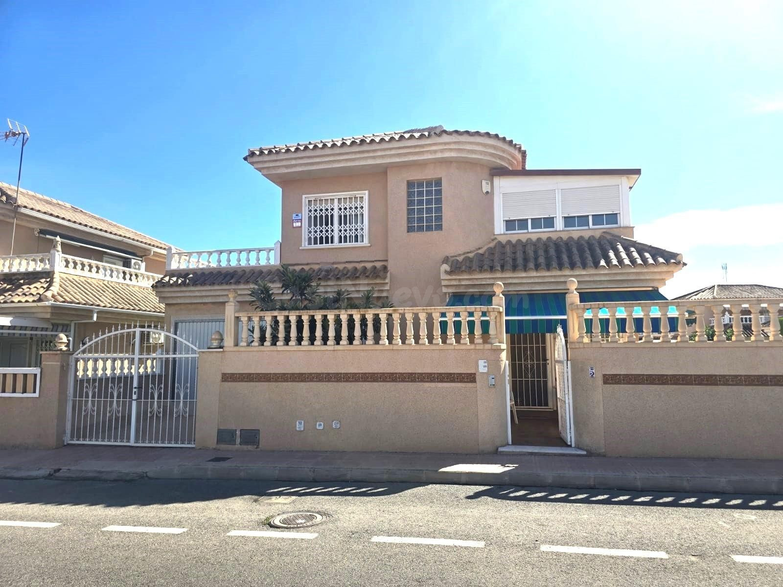 Villa 3 habitaciones 98m² en venta - Los Balcones - Los Altos del Edén