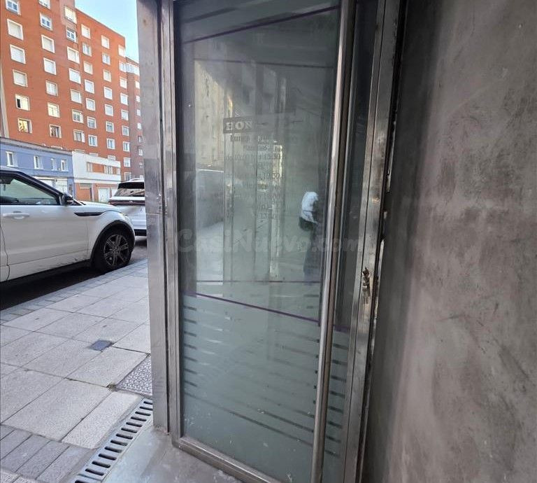 Oficina en venta - Puerto Chico - foto 5