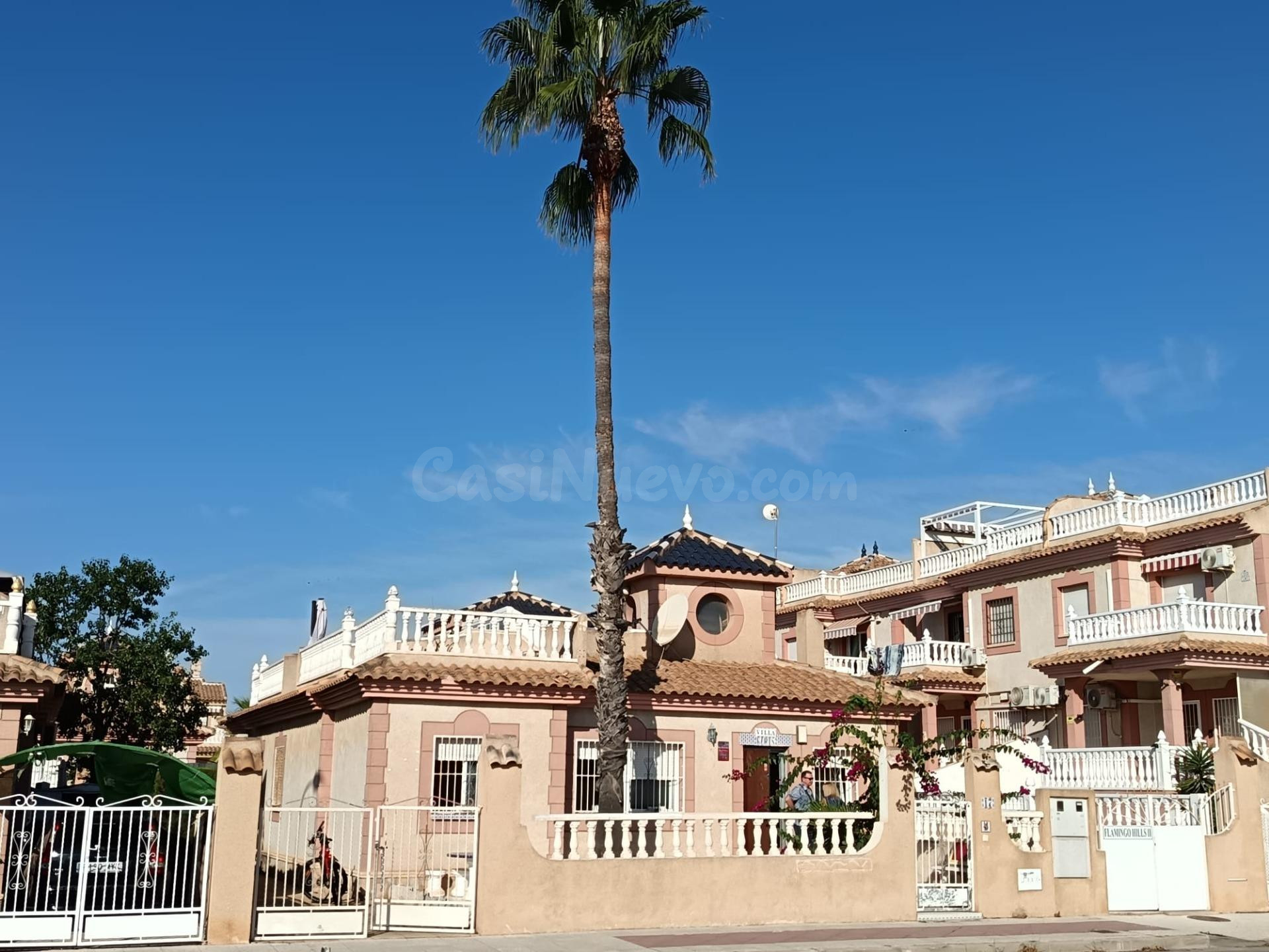ESTUPENDO BUNGALOW DE PLANTA BAJA, NECESITA ALGO DE REFORMA, BUENA OPORTUNIDAD DE INVERSIÓN