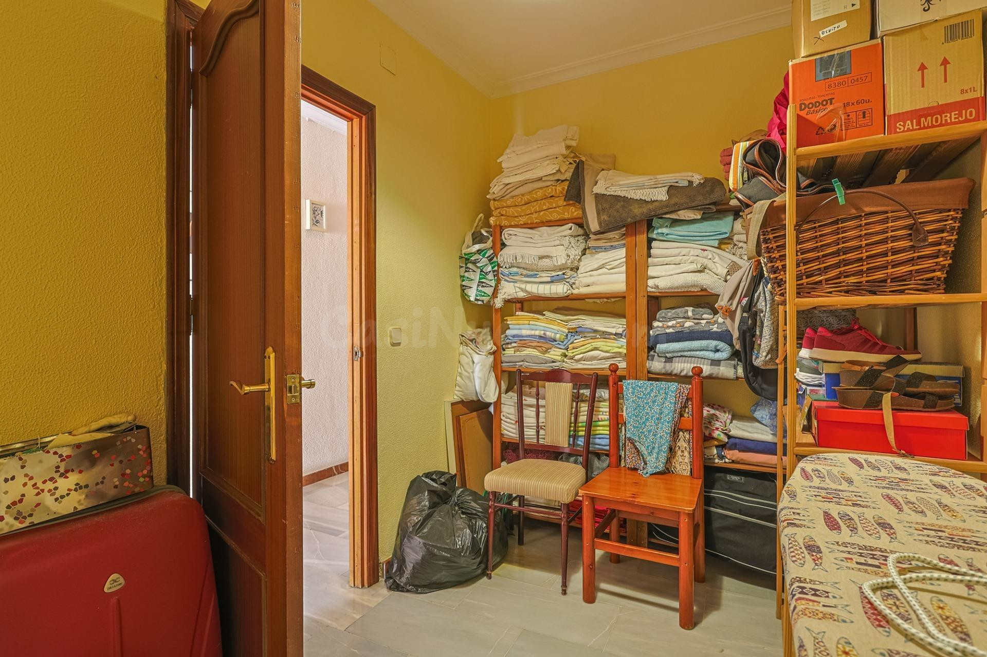 Impresionante Vivienda en el Corazón de Gines a Solo 15 Minu - foto 4
