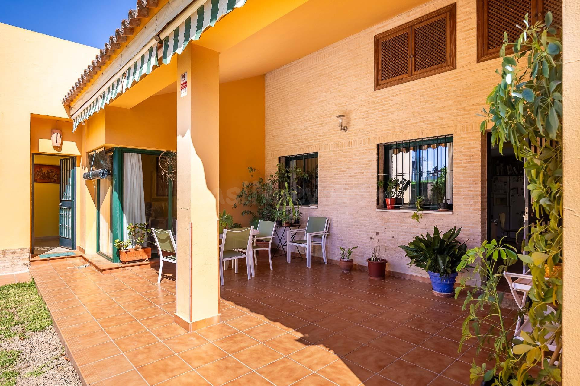 Chalet 4 habitaciones 275m² en venta - Andalucia - foto 2
