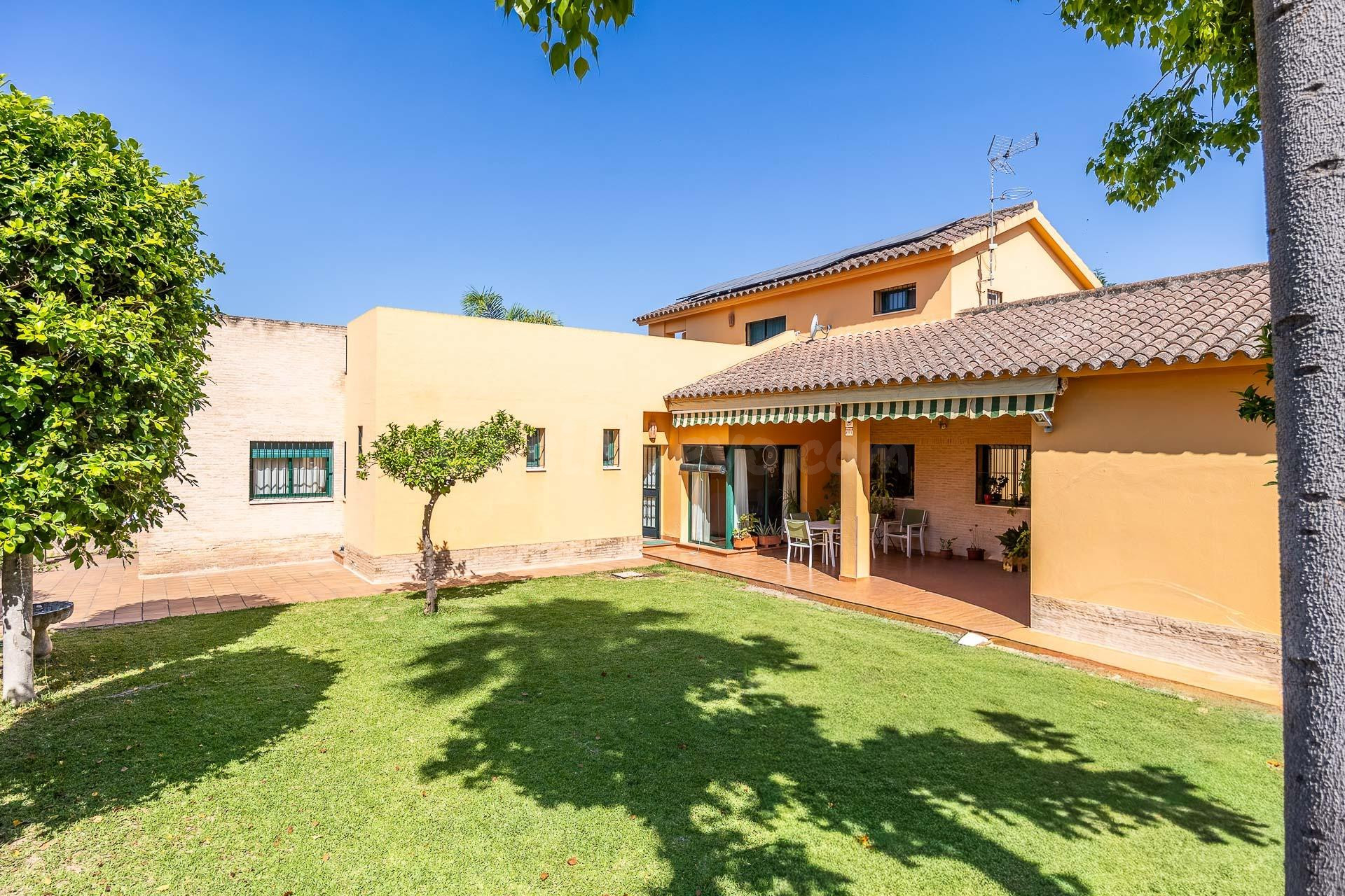 Chalet 4 habitaciones 275m² en venta - Andalucia - foto 3