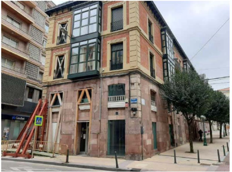 Almacén en venta - Torrelavega - foto 3