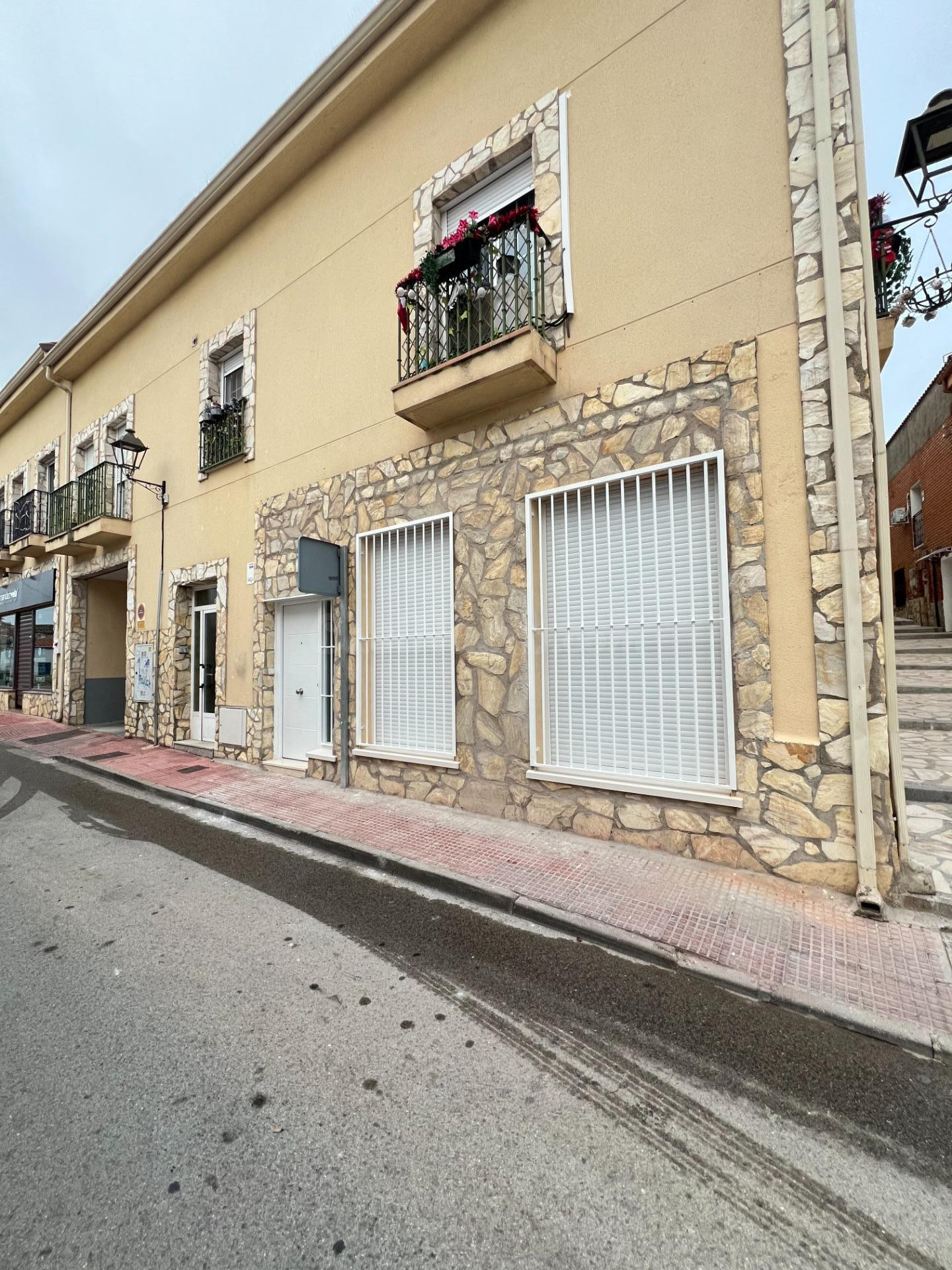 Piso de 3 dormitorios en Loeches