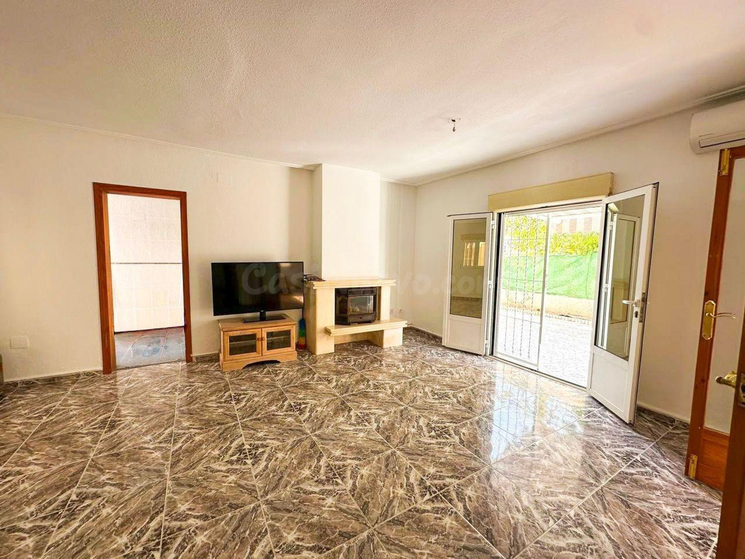 MAGNIFICA VIVIENDA CON PISCINA COMUNITARIA, IDONEA COMO VACACIONAL - foto 4