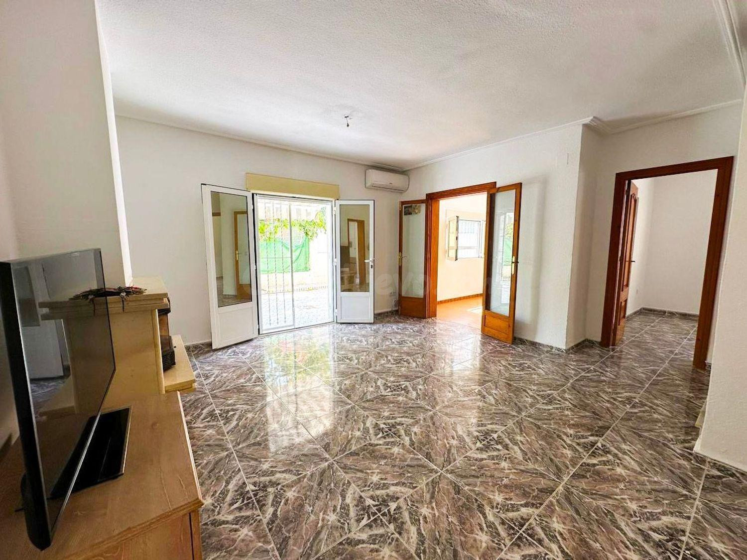 MAGNIFICA VIVIENDA CON PISCINA COMUNITARIA, IDONEA COMO VACACIONAL - foto 5