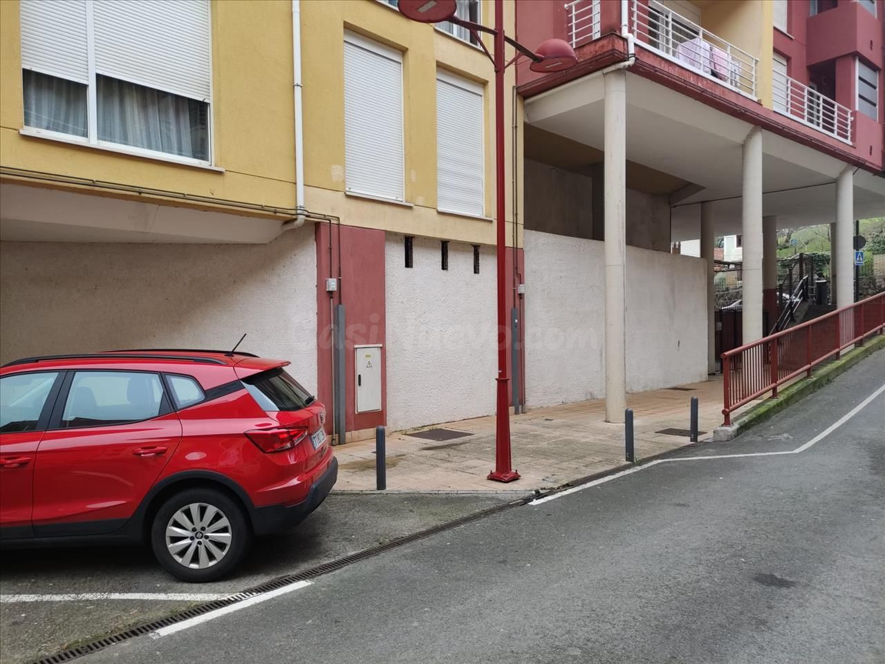 Local comercial 137m² en venta - Northern spain - foto 2