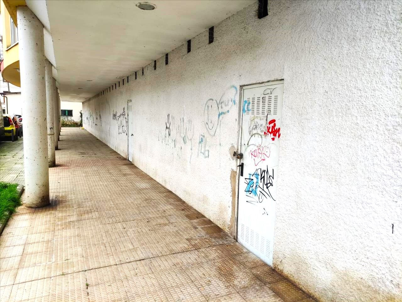 Local comercial 137m² en venta - Northern spain - foto 4