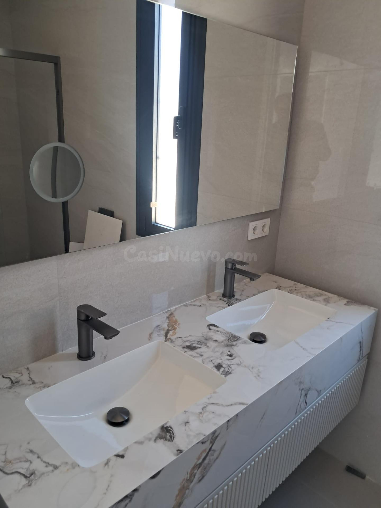 Chalet 4 habitaciones 150m² en venta - Espartinas Pueblo - foto 5