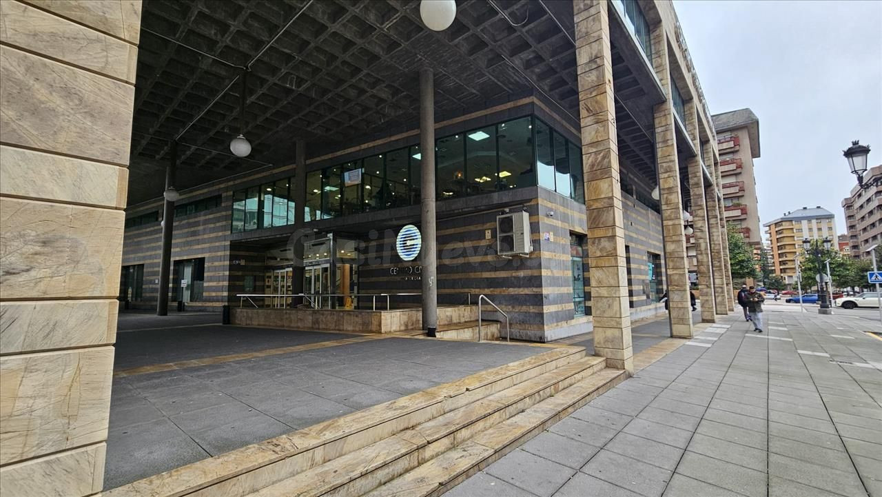 Local comercial 45m² en venta - Oviedo - foto 3