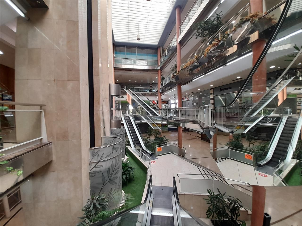 Local comercial 52m² en venta - Oviedo - foto 3