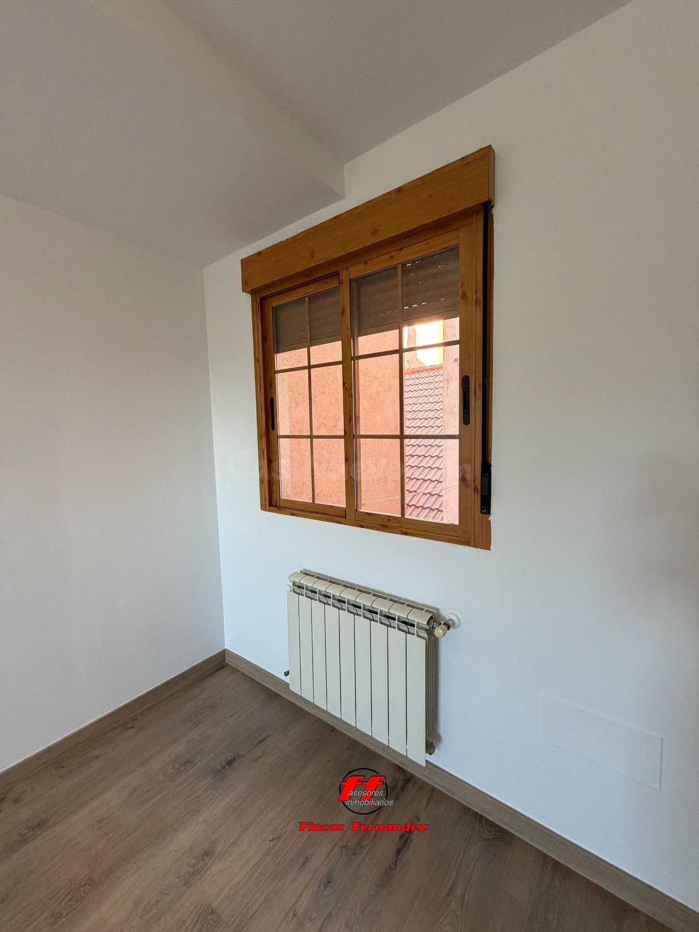 Acogedor dúplex en el centro de Velilla - foto 5