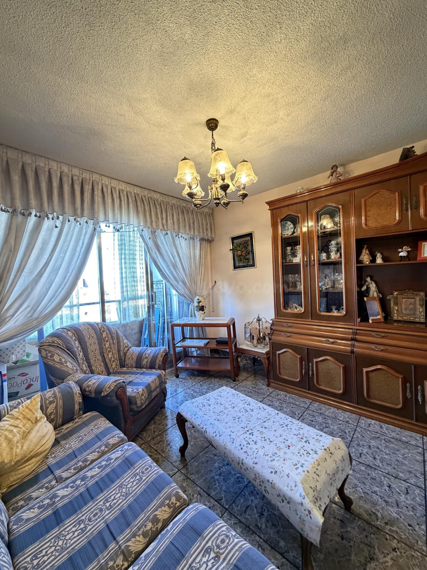 Piso de 106 m2 con terraza en el barrio de Moratalaz - foto 4