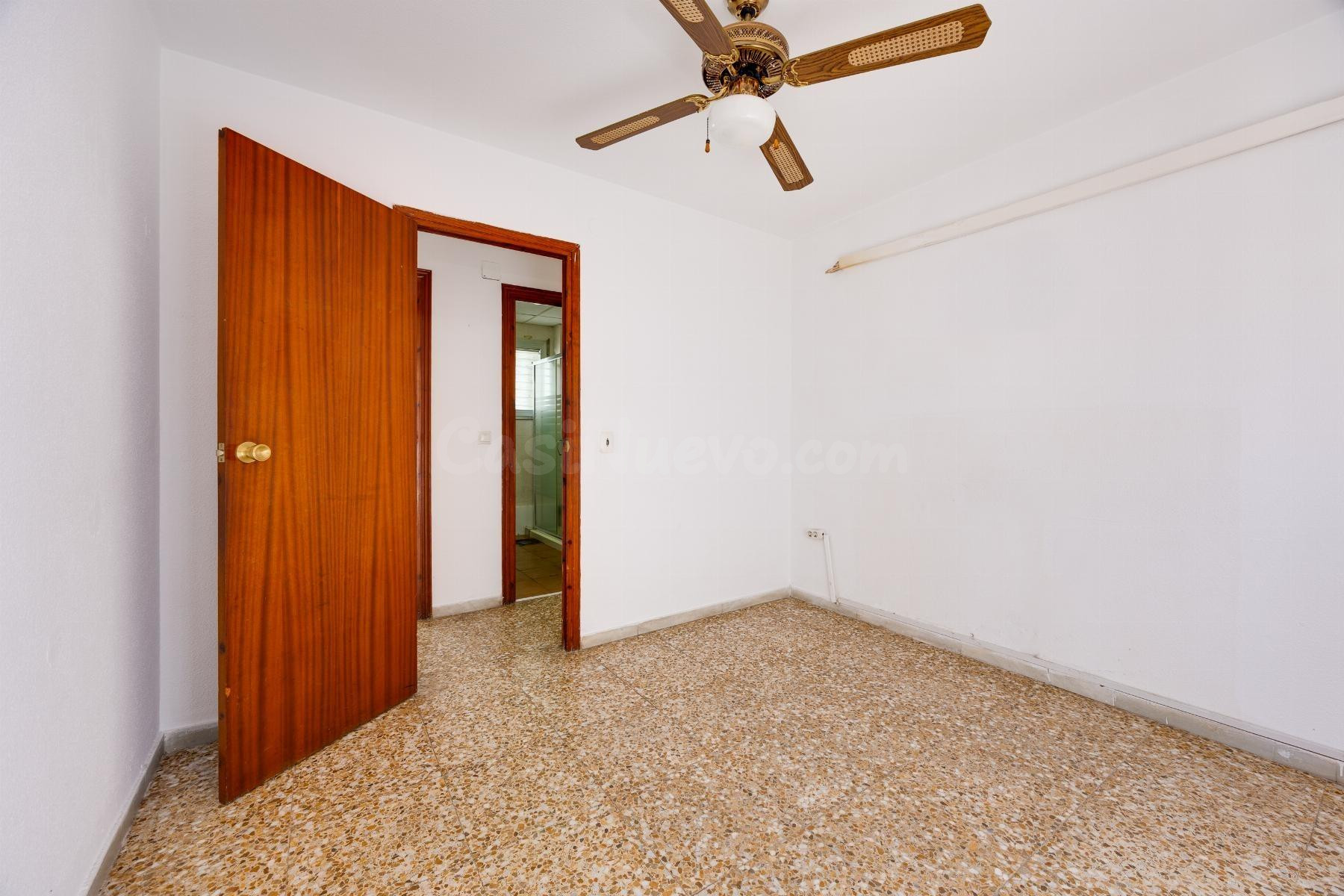 MAGNIFICA VIVIENDA, IDEAL PARA VIVIR TODO EL AÑO POR SU CERC - foto 2