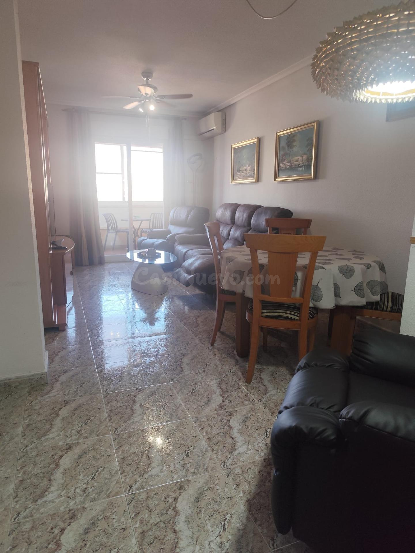 ESTUPENDA VIVIENDA EN EL CENTRO DE TORREVIEJA IDONEA PARA VI - foto 3