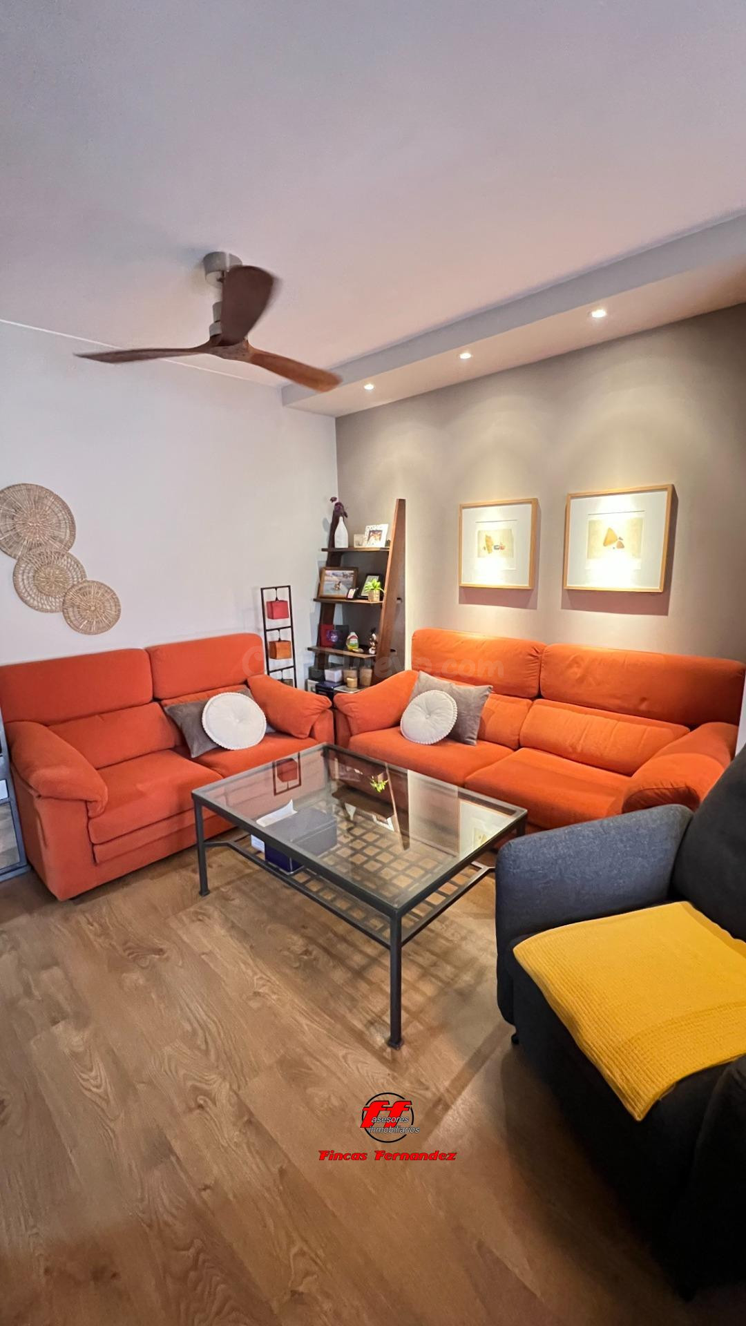 Acogedor piso de 3 habitaciones en Velilla - foto 4