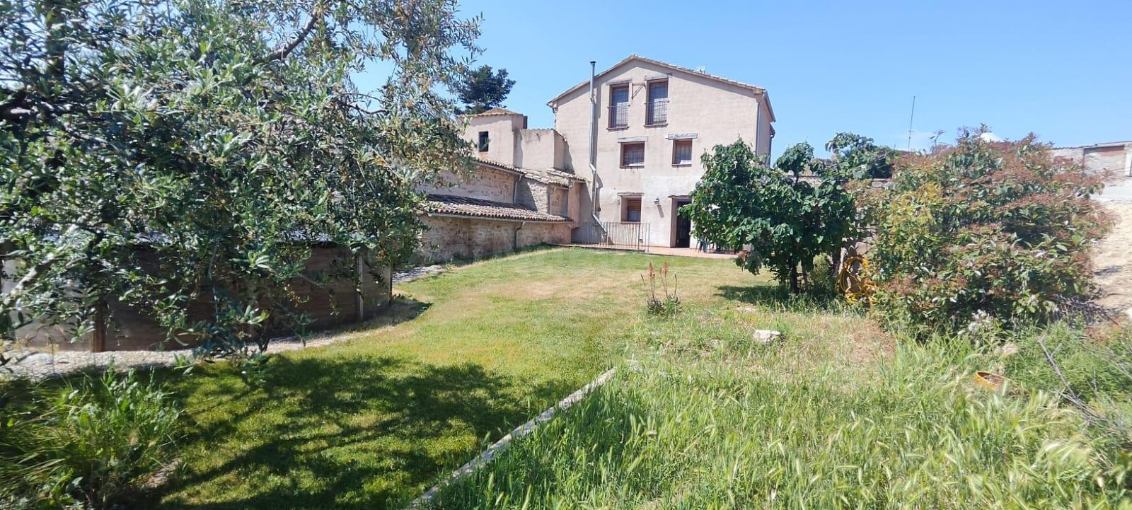 CASA RURAL EN ALBEROLA.