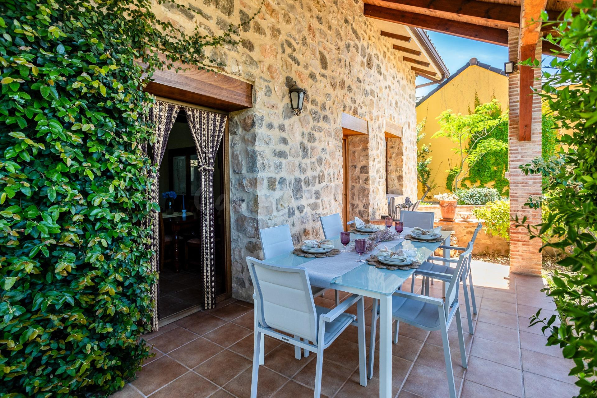Chalet en Pedralba Bajada de 33.000 €. AHORA 365.000 € - foto 3