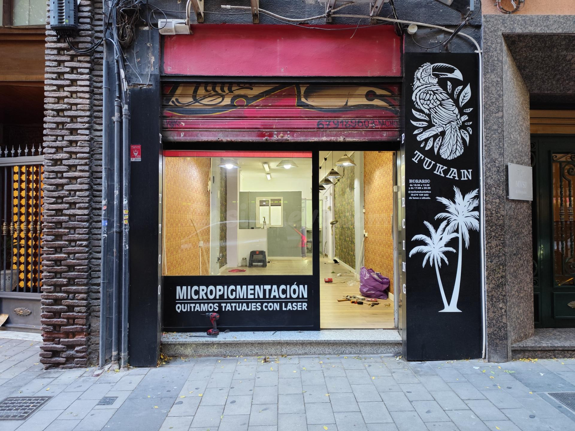 LOCAL COMERCIAL DE 35 M2 CON SÓTANO CONECTADO DE 452 M2 Y DO