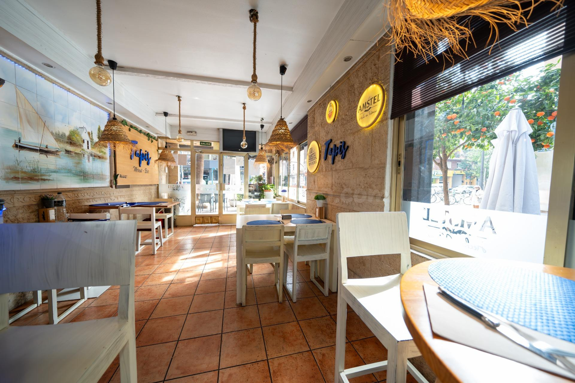 TRASPASO EXCLUSIVO: Restaurante en Funcionamiento (EDUARDO B - foto 2