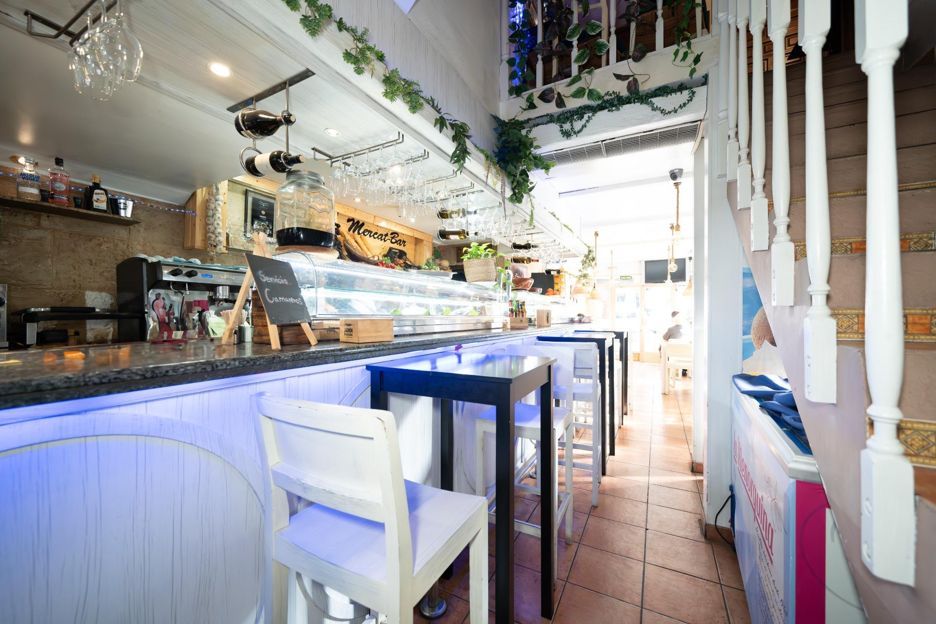 TRASPASO EXCLUSIVO: Restaurante en Funcionamiento (EDUARDO B - foto 3