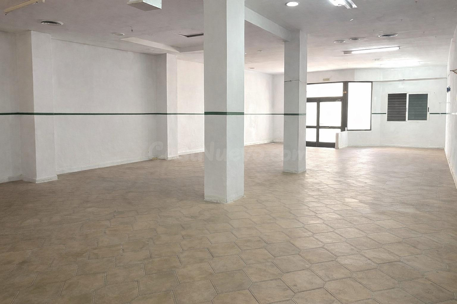 184 m2 en el centro de Bétera para crear tu propio proyecto - foto 2
