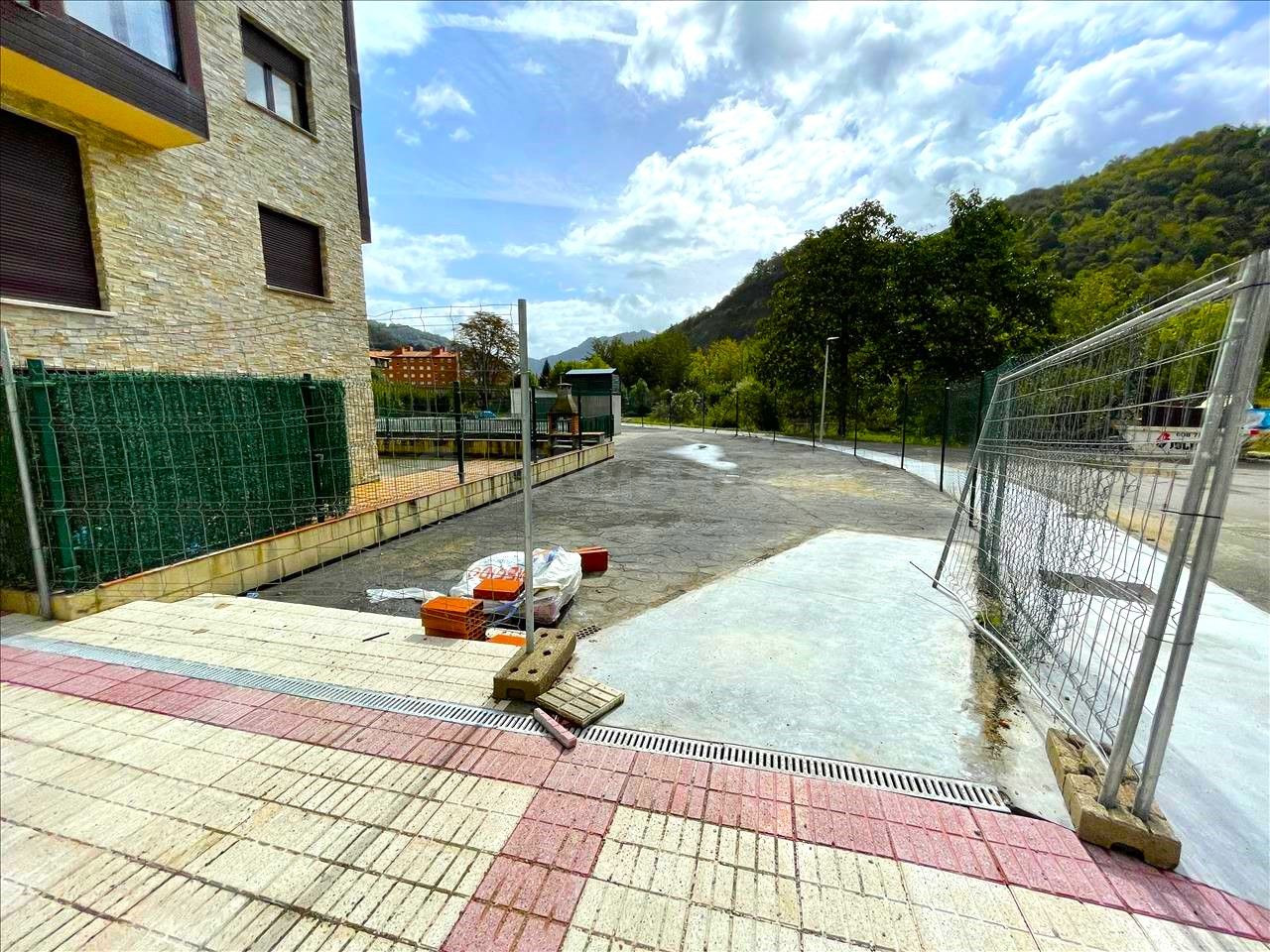 Edificio 1 habitación 4436m² en venta - Cabanaquinta - foto 4