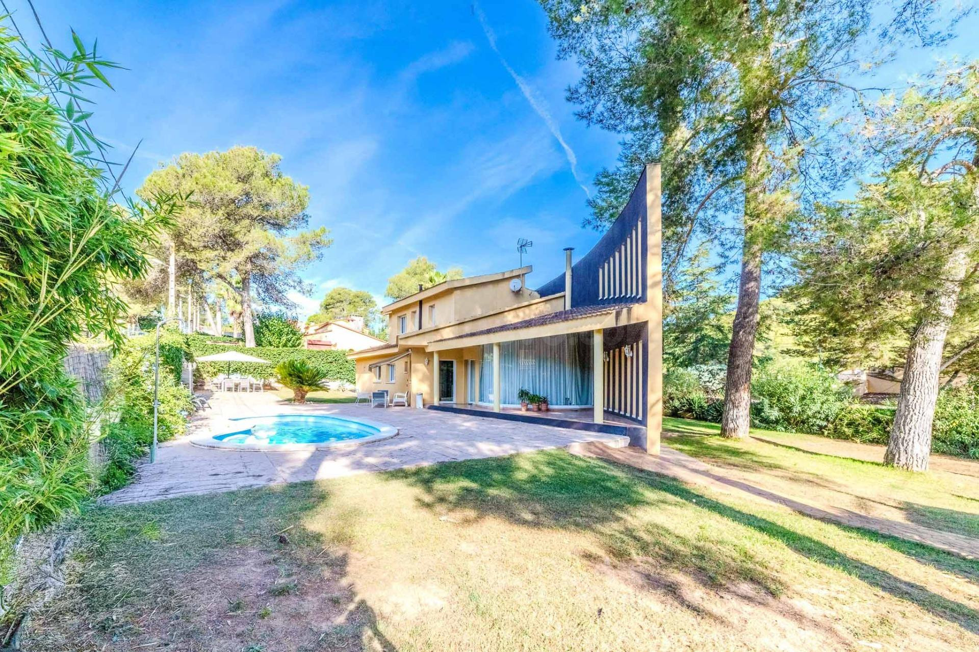 VILLA DE DISEÑO EN MAS MESTRE - foto 2