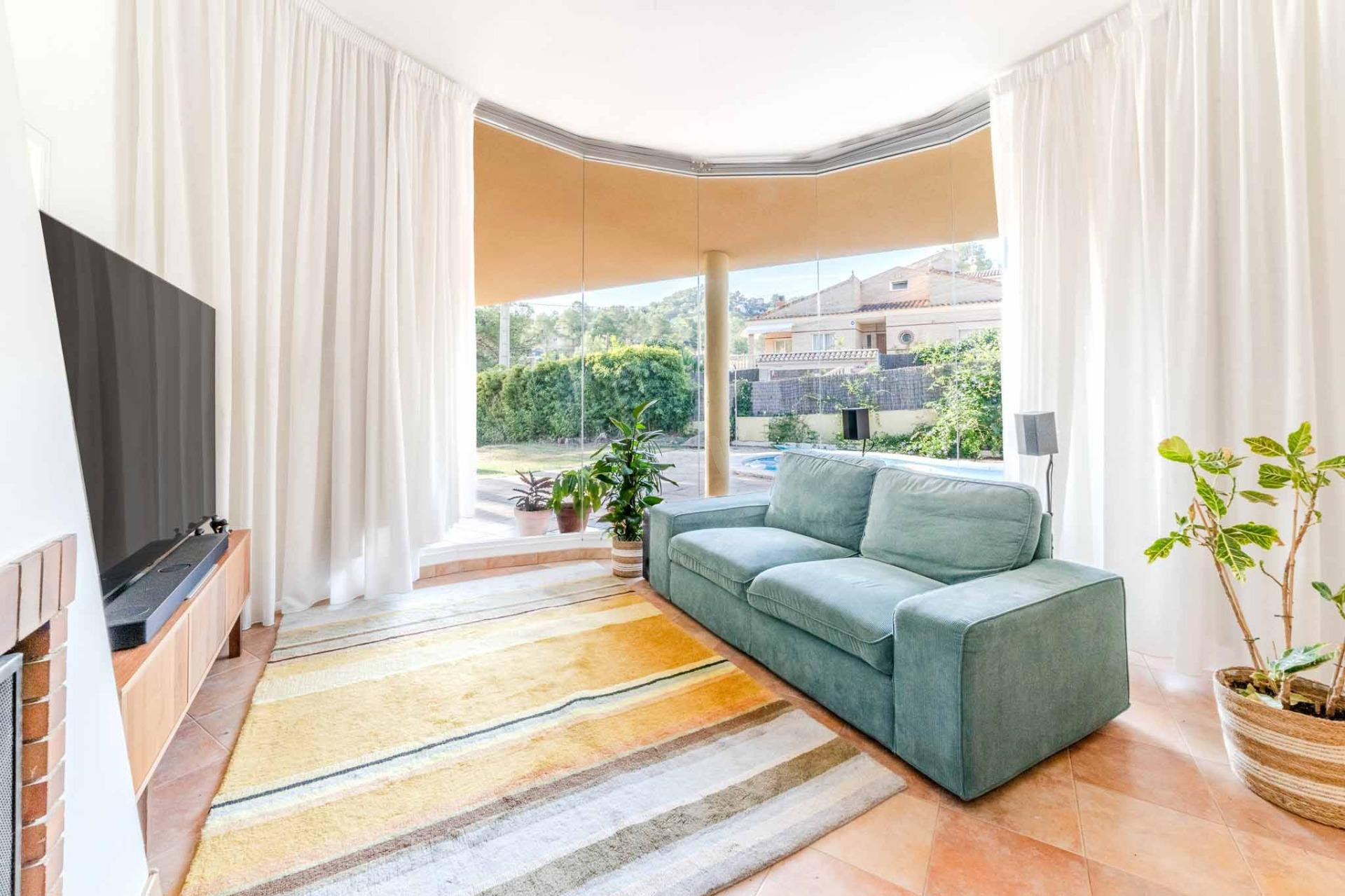 VILLA DE DISEÑO EN MAS MESTRE - foto 3