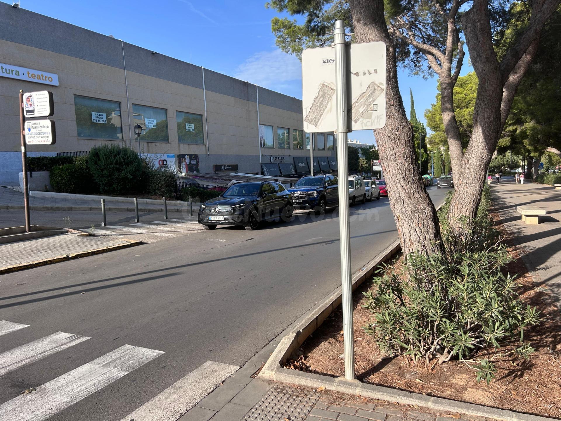 Oportunidad de inversión en Torrent – Local comercial en ven - foto 2