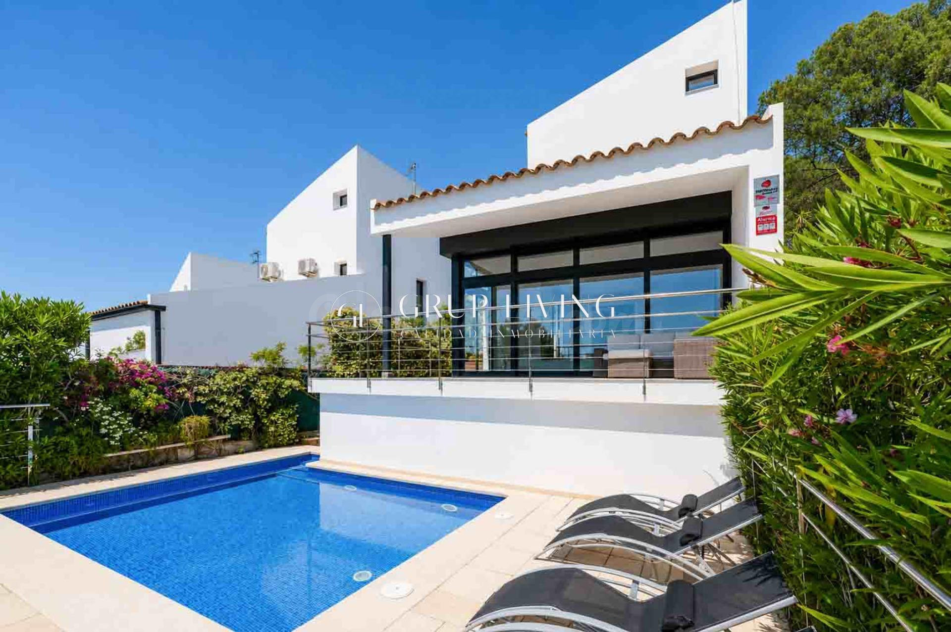 CASA EN VALLPINEDA CON LICENCIA TURISTICA Y VISTAS AL MAR - foto 2