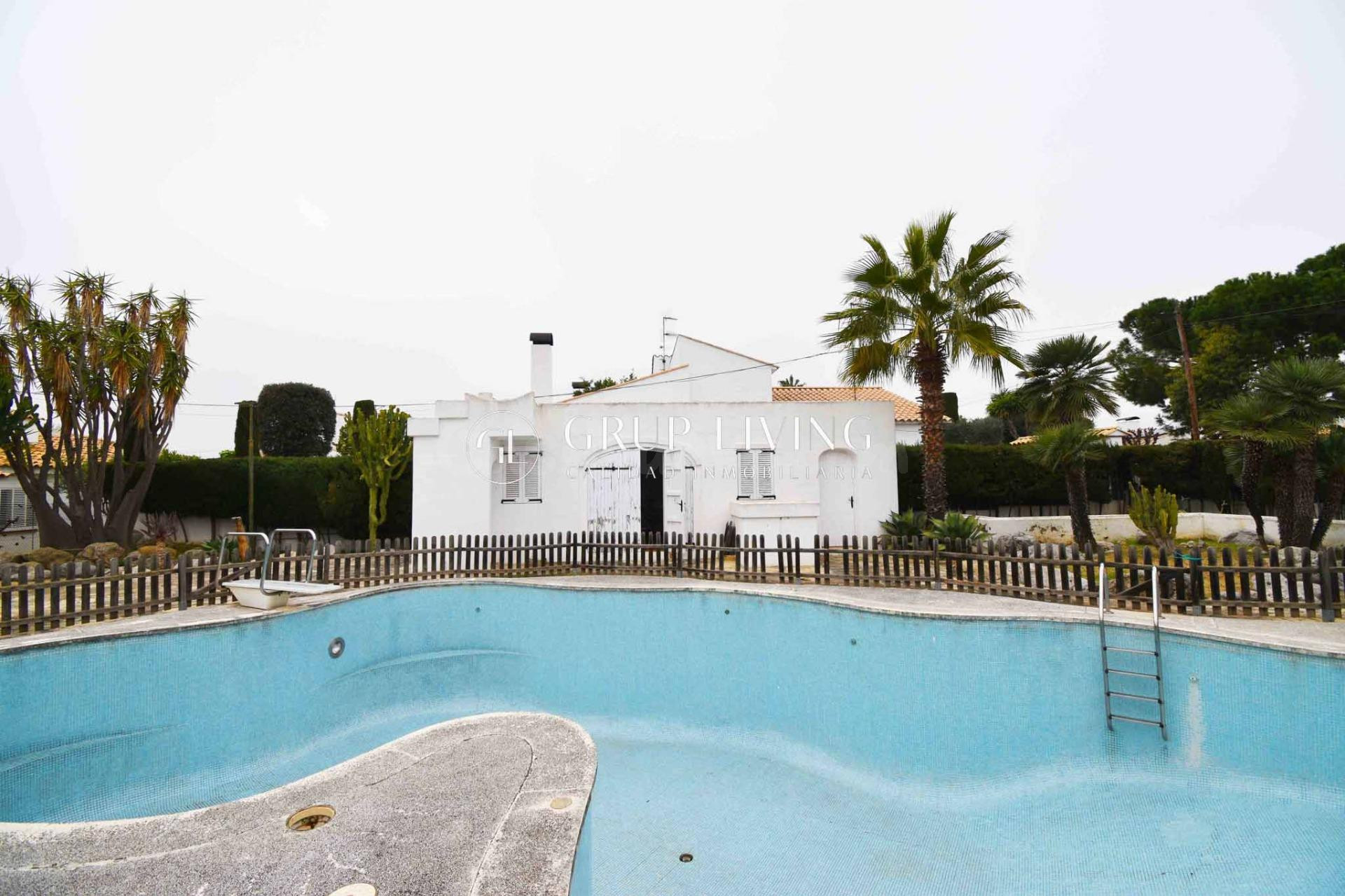 EXCLUSIVA PARCELA EN LOS VIÑEDOS, SITGES