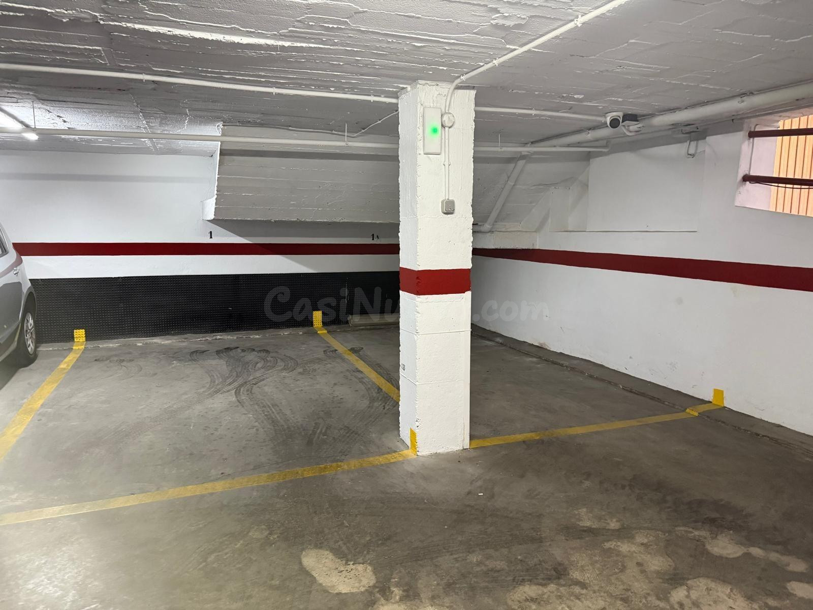 Tu tranquilidad empieza aquí: dos plazas de garaje en Calle  - foto 3
