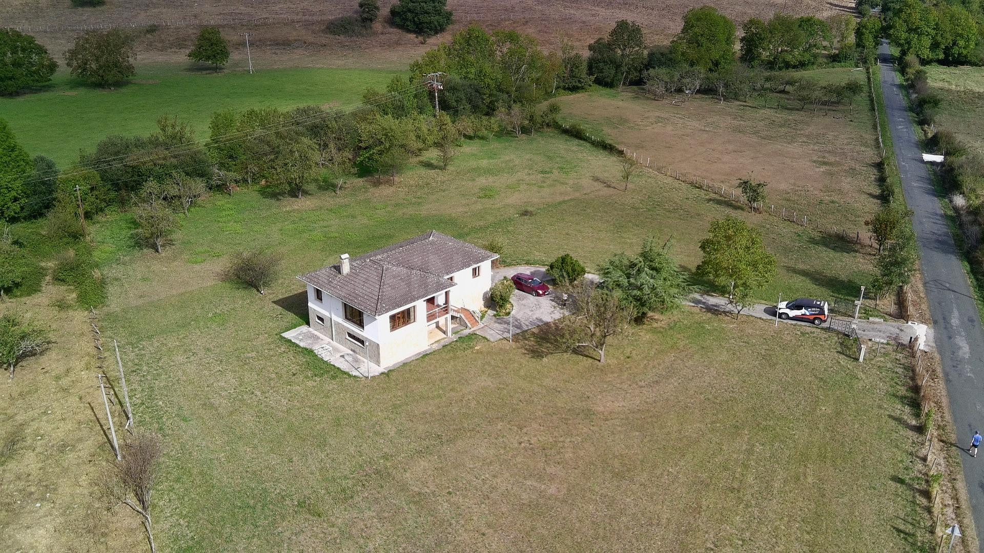 Casa en Siones de Mena - foto 2